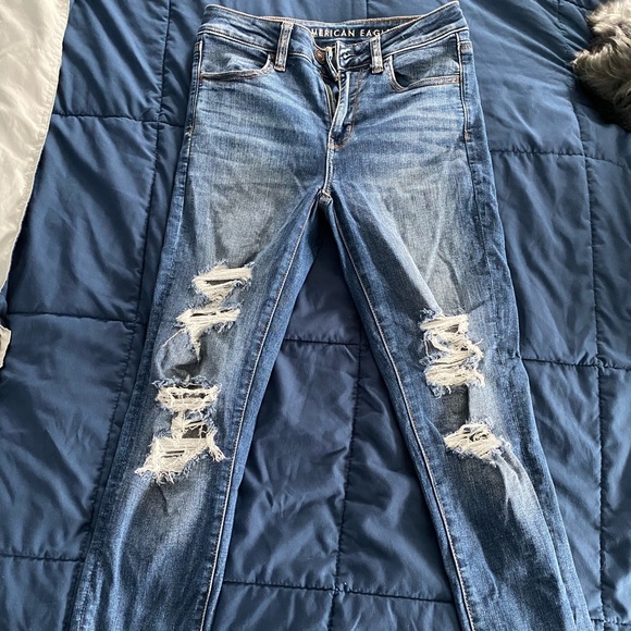 American Eagle High Waist Stretch Skinny Jeans with Rips - Picture 2 of 4